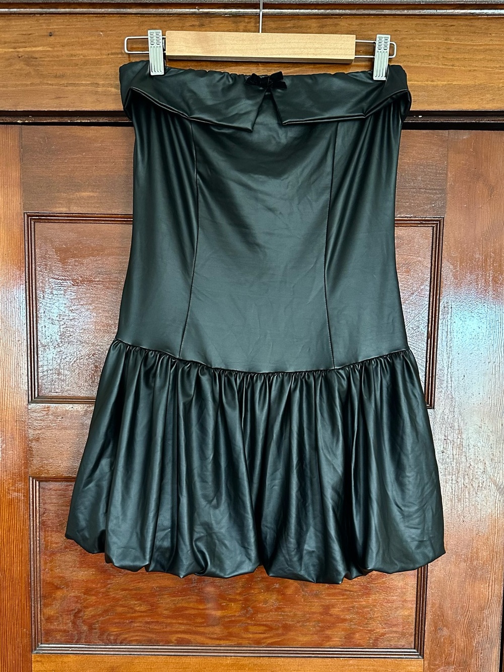 New Madrag Black Faux Leather Strapless Bubble Hem Mini Dress Size Large Juniors